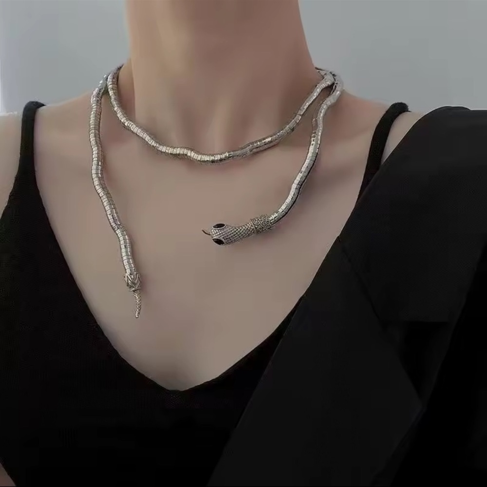 Serpenti Snake Bendable Necklace - Picture 4 of 9